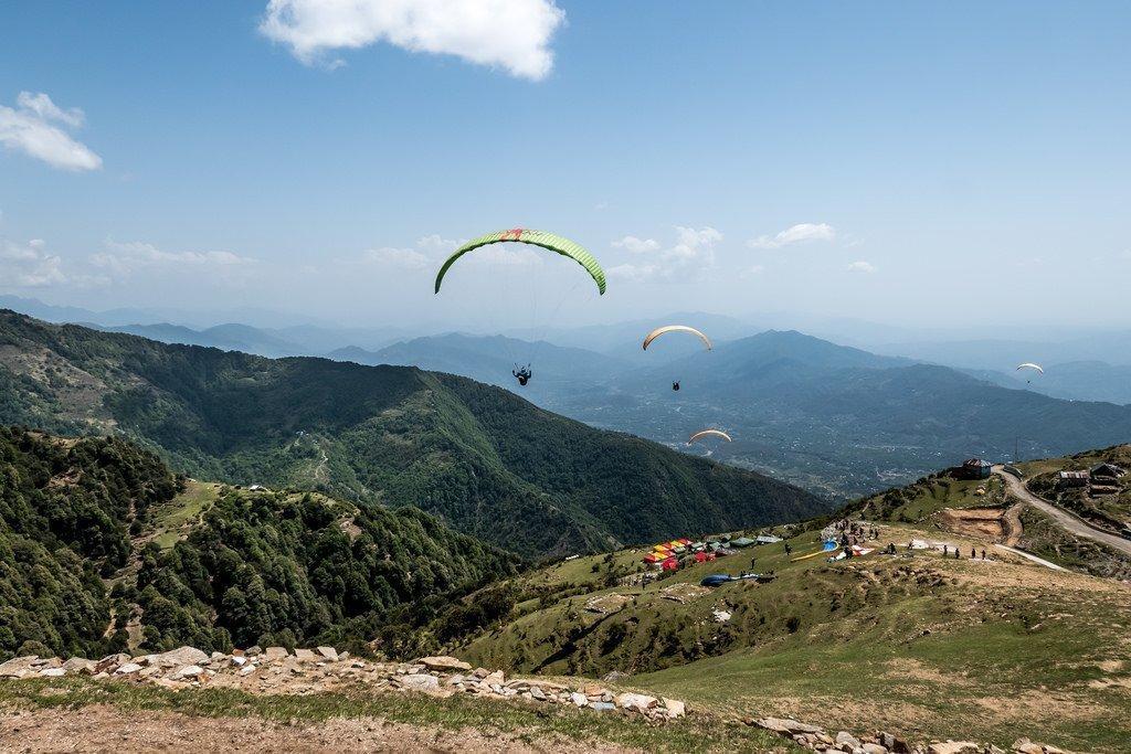 WHAT  TO EXPECT DURING YOUR FIRST PARAGLIDING FLIGHT IN BIR BILLING